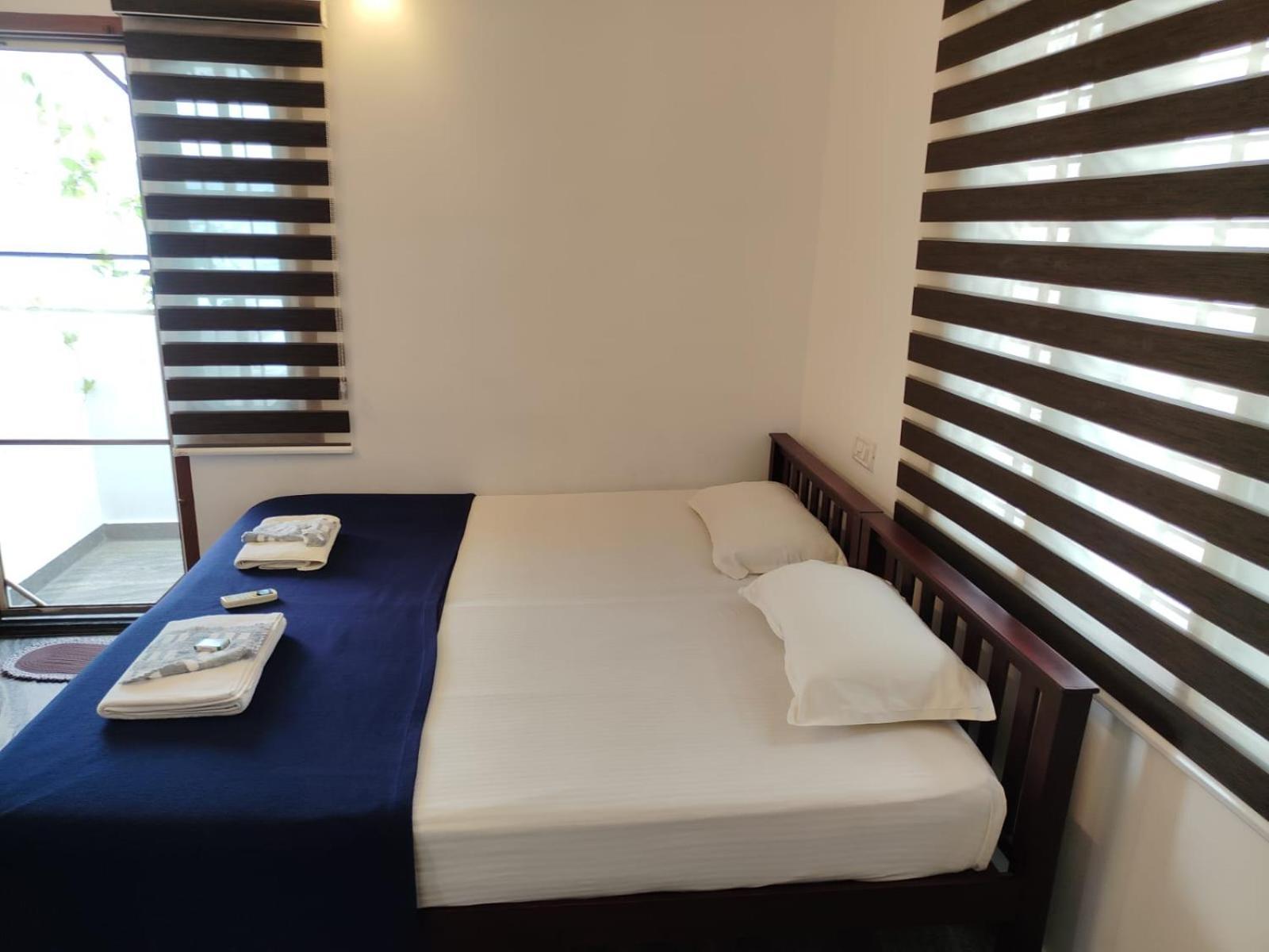 Janatha Homestay Kochi Zewnętrze zdjęcie
