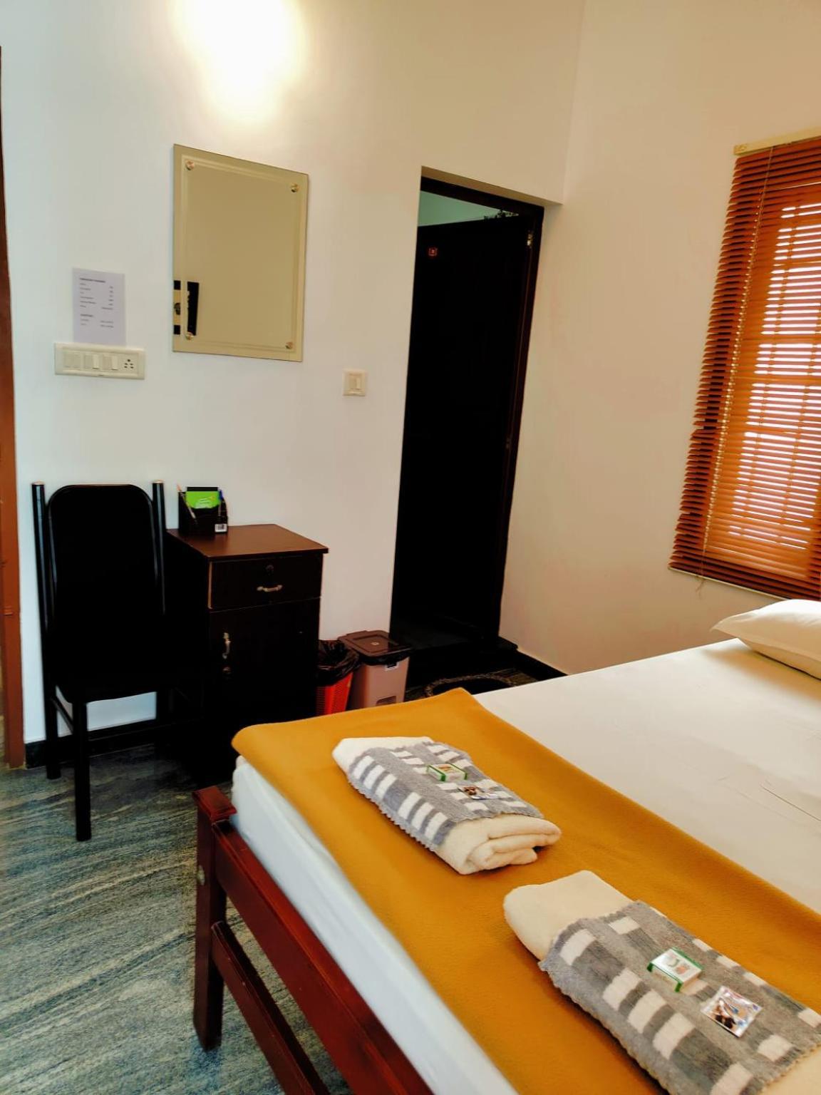 Janatha Homestay Kochi Zewnętrze zdjęcie
